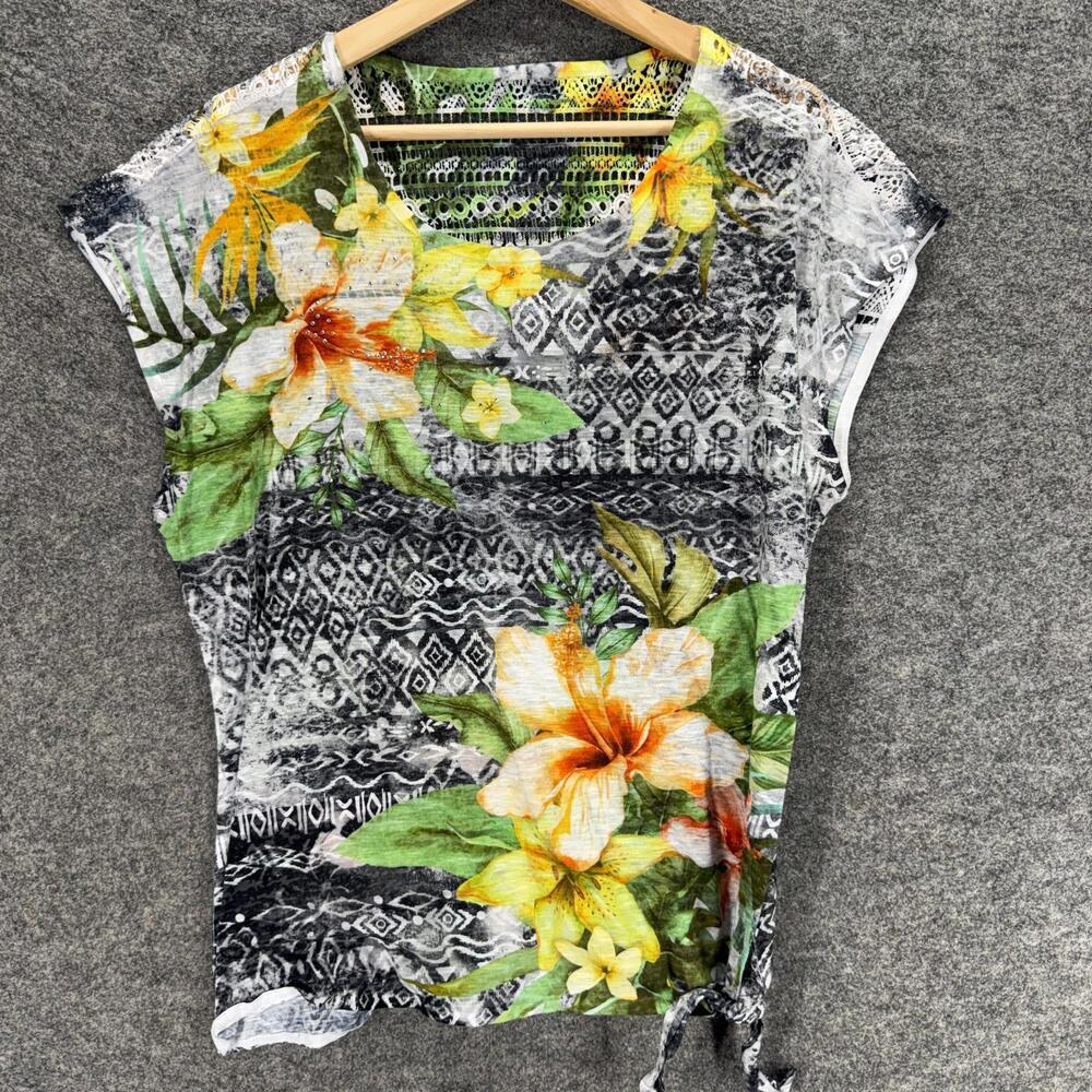 Time And Tru T-Shirt Women XL Black Floral Short Sleeve Round Neck Pullover